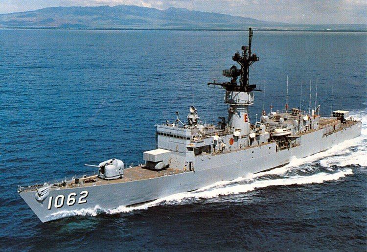 USS Whipple (FF-1062) wwwnavsourceorgarchives06images060210620602