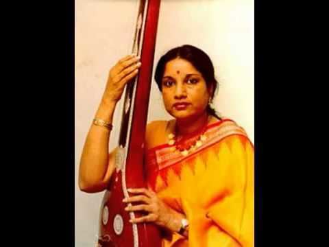 Uthrada Rathri Manju pozhiyunnu maamaram kochunnu UTHRADA RATHRI1978 YouTube