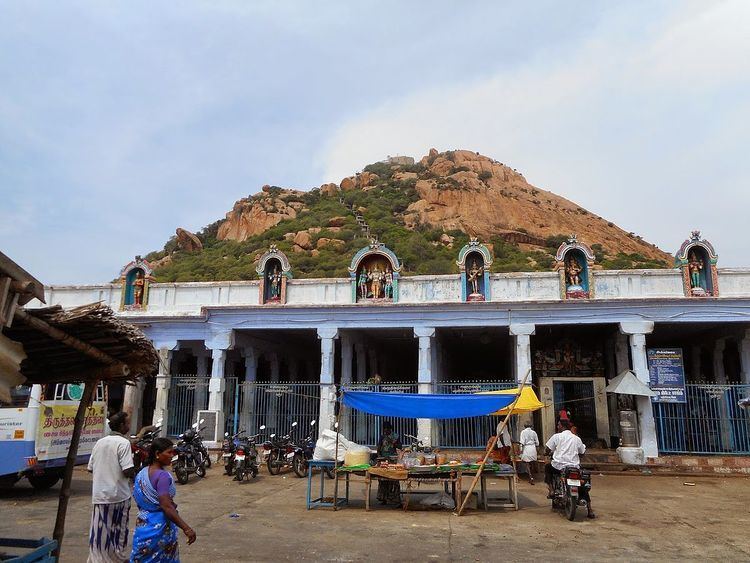 Vaatpokki Ratnagirswarar Temple
