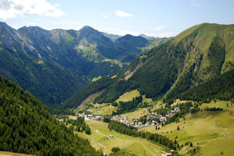 Val Brembana In Val Brembana in scena le Erbe del casaro Mangiarebuonoit