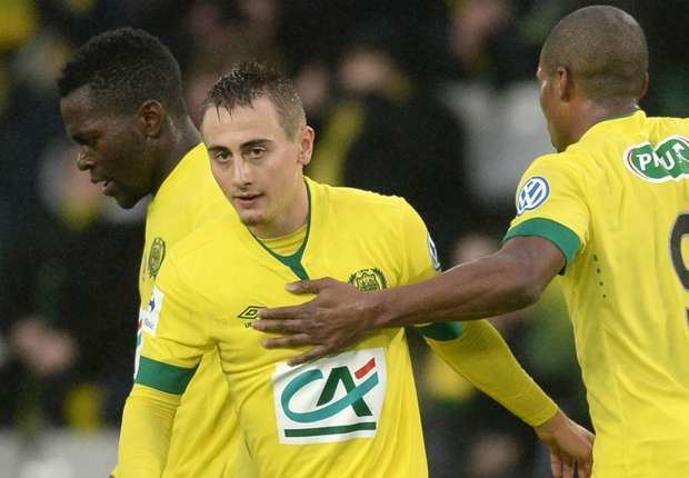Valentin Rongier OFFICIEL Valentin Rongier prolonge au FC Nantes Goalcom