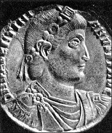 Valentinian I httpsuploadwikimediaorgwikipediacommonsthu