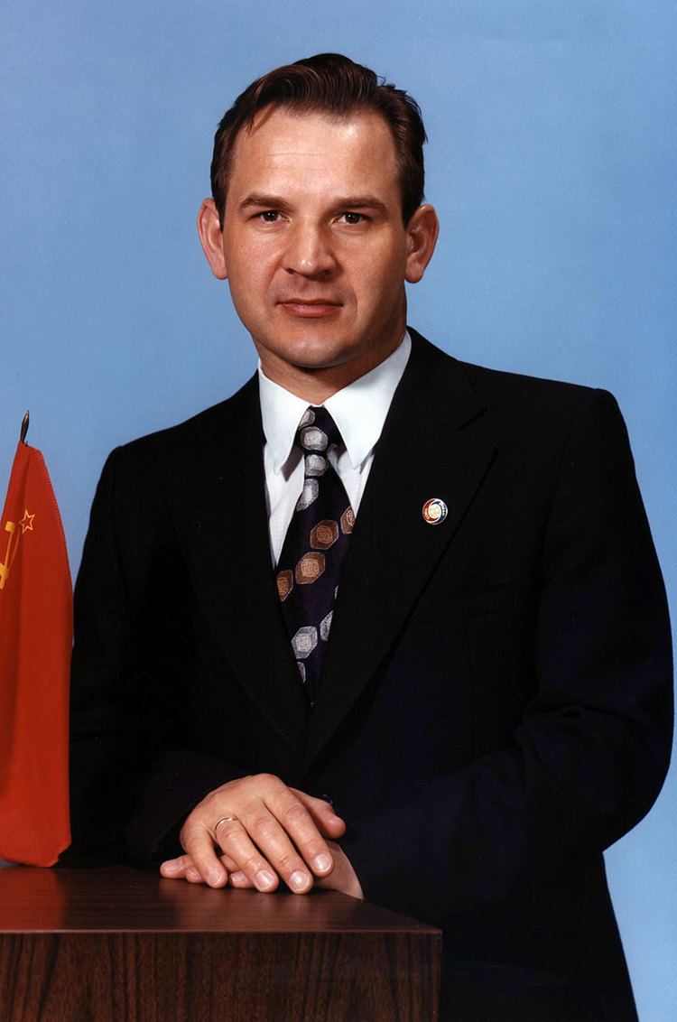 Valeri Kubasov Cosmonaut Valery Kubasov ApolloSoyuz crewmember dies at 79