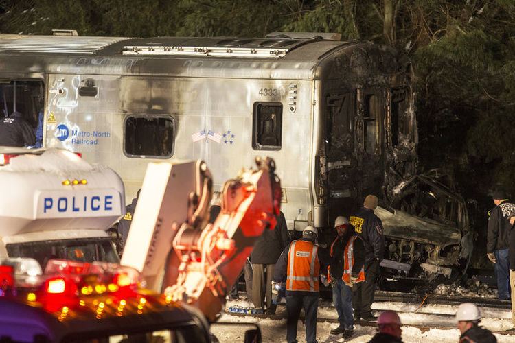 Valhalla train crash MetroNorth commuter train hits SUV in NYC suburb of Valhalla MSNBC