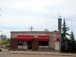 Valleyview, Alberta httpsuploadwikimediaorgwikipediacommonsthu