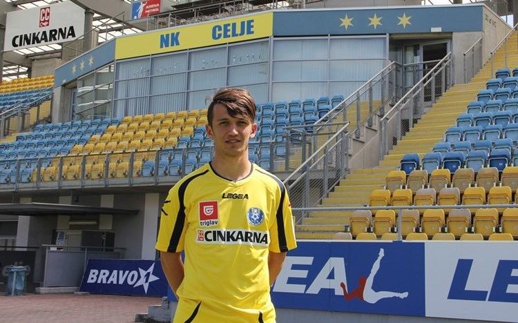 Valon Ahmedi Valon Ahmedi firma al Celje nella prima lega slovena