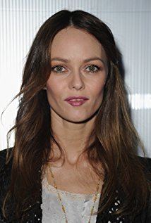 Vanessa Paradis iamediaimdbcomimagesMMV5BMjAyMzY2MjMwNV5BMl5