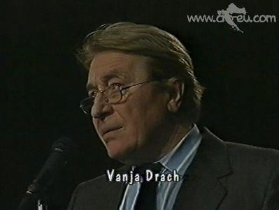 Vanja Drach croeucom Vinkovci vrata Hrvatske 1991Vanja Drach