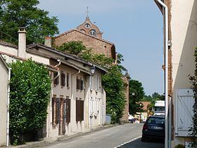 Varennes, Haute-Garonne httpsuploadwikimediaorgwikipediacommonsthu