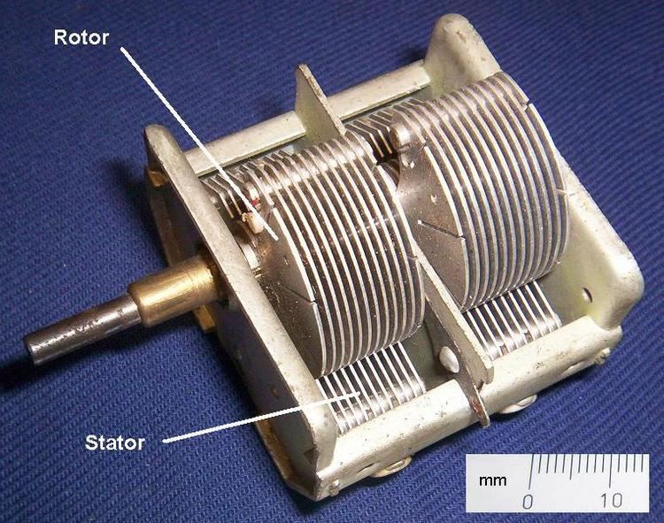 Variable capacitor