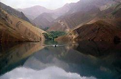 Varian, Iran httpsuploadwikimediaorgwikipediacommonsthu