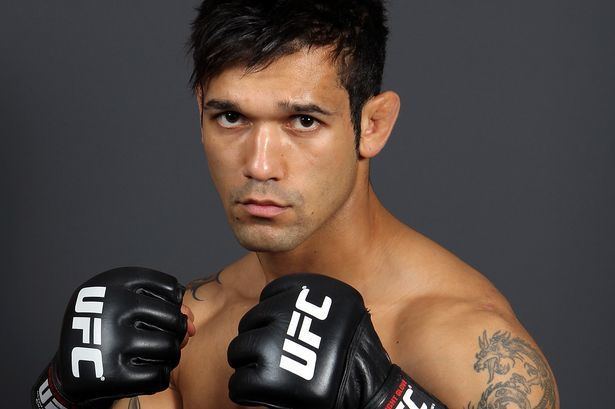 Vaughan Lee (fighter) UFC Vaughan Lee is making the right moves in the UFC