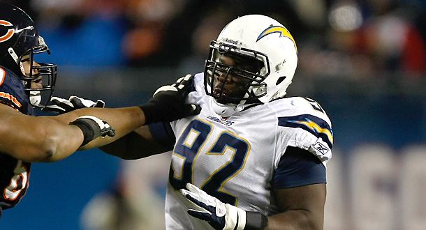 Vaughn Martin Dolphins Sign DL Vaughn Martin