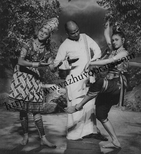 Vazhuvoor B. Ramaiyah Pillai Rare photos of Vazhuvoor Ramaiah Pillai in action Cinema Nritya