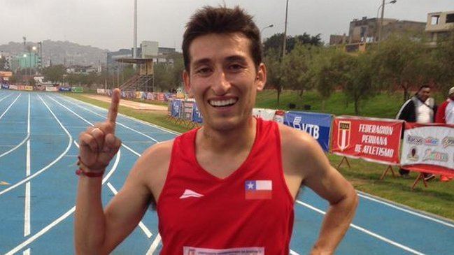 Víctor Aravena Vctor Aravena se coron campen sudamericano de los 5000 metros