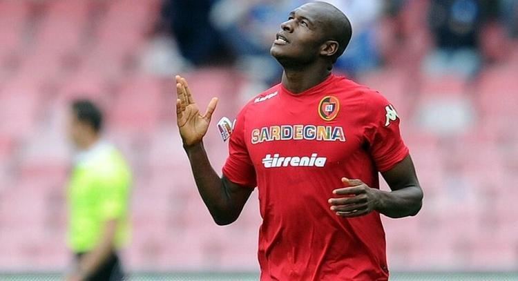 Víctor Ibarbo Victor Ibarbo undergoing his medical with Roma IFD