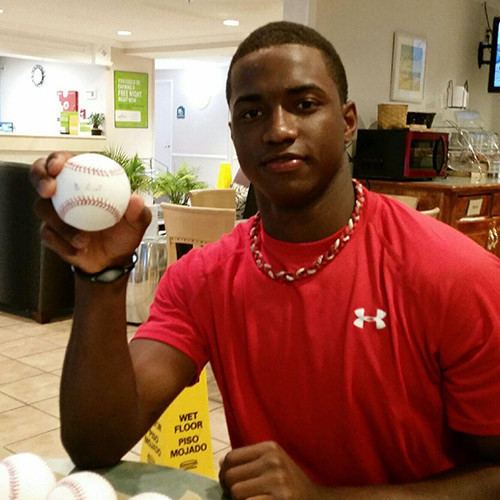 Víctor Robles (baseball) Victor Robles Autographed MLB Baseball Onyx Authenticated