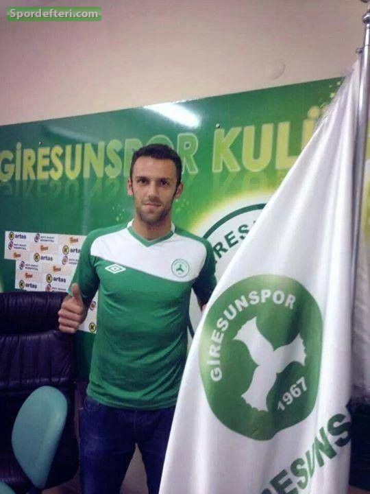 Vedat Muriqi Giresunspor Vedat Muriqi ile 2 yllk szleme imzalad