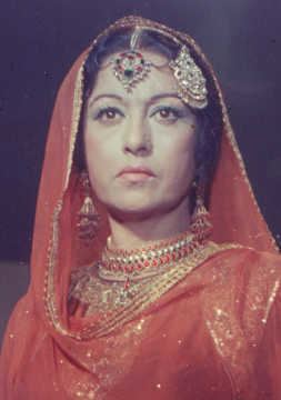 Remembering the royally graceful actress Veena â Birth anniversary special