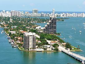 Venetian Islands, Florida httpsuploadwikimediaorgwikipediacommonsthu
