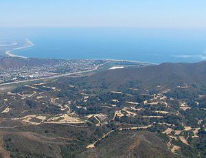Ventura Oil Field httpsuploadwikimediaorgwikipediacommonsthu