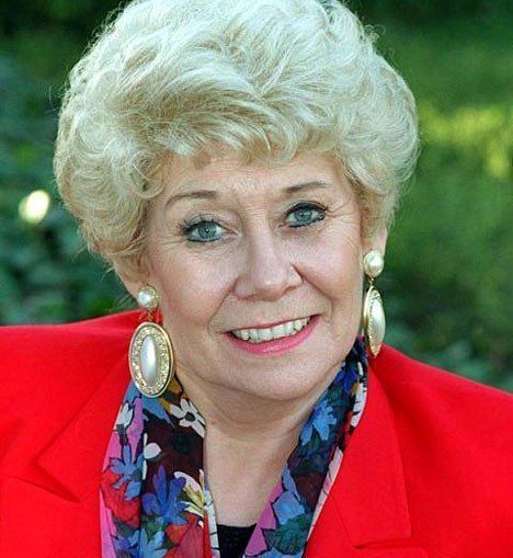 Vera Duckworth Liz Dawn Coronation Street39s Vera Duckworth 39all right39 after