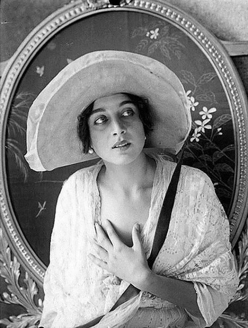 Vera Kholodnaya Vera Kholodnaya Russian silent cinema star Russian Personalities