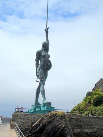 Verity (statue) Verity on the anatomical side Picture of Verity Statue Ilfracombe