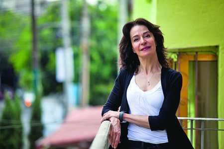 Verónica Murguía Conversacin con la ganadora del Premio Gran Angular 2013 Vernica