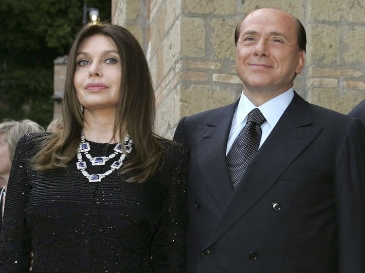 Veronica Lario Silvio Berlusconi Pays ExWife Veronica Lario 100000 a Day in
