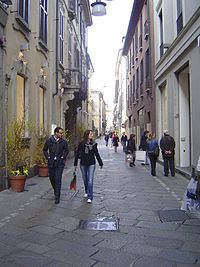 Via della Spiga httpsuploadwikimediaorgwikipediacommonsthu
