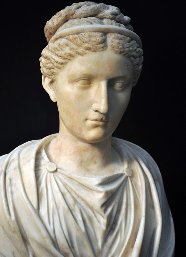 Vibia Sabina Reinette Ancient Roman Hairstyles and Headdresses during