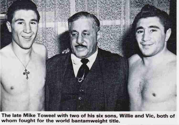 Vic Toweel Willie Pappa And Vic Toweel African Ring