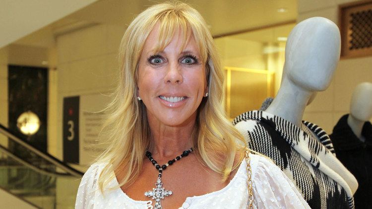 Vicki Gunvalson wwwetonlinecommediavideo20160524241217etV