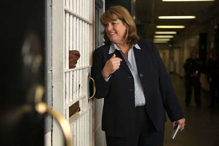 Vicki Hennessy Deputies endorse Hennessy over Mirkarimi in SF sheriff39s