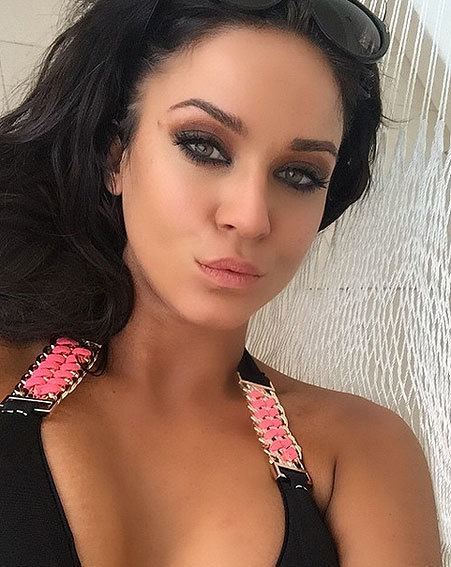 Vicky Pattison Vicky Pattison looks totally different in new holiday