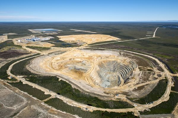 Victor Diamond Mine De Beers paid only 226 in royalties for its Ontario mine last year