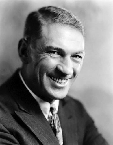 Victor McLaglen classicfilmaficionadosfileswordpresscom201402