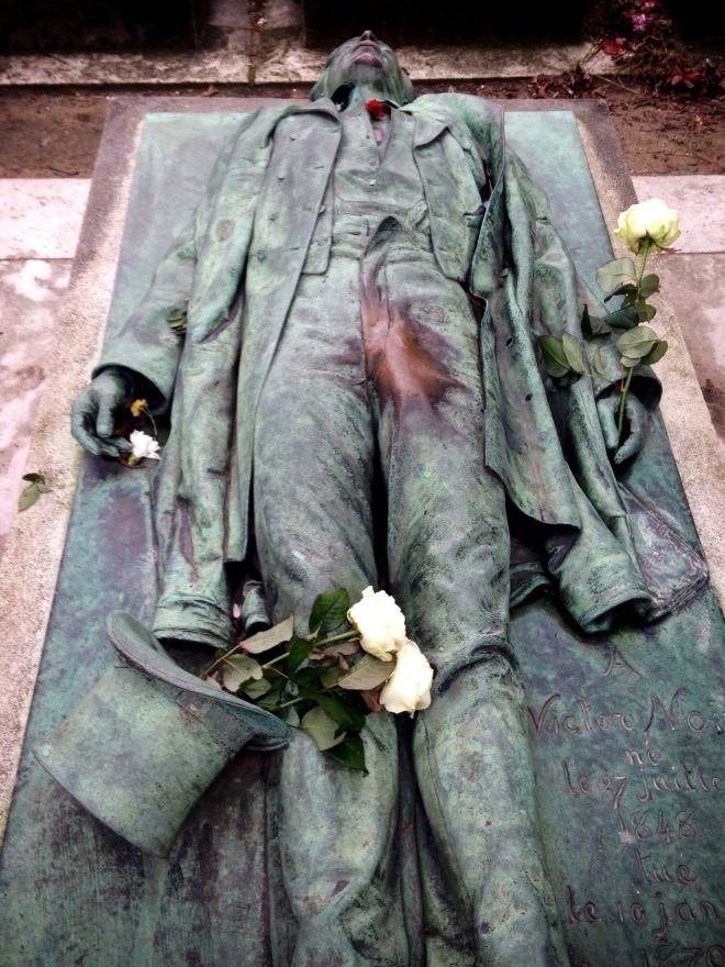 Victor Noir Victor Noir the 39Sexiest39 Tomb in PreLachaise Cemetery