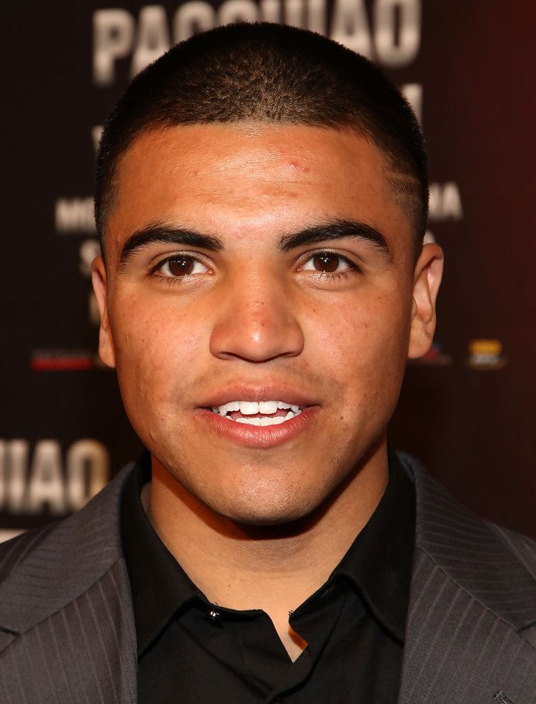 Victor Ortiz Victor Ortiz Photos Photos Premiere Of The Battle Of East And