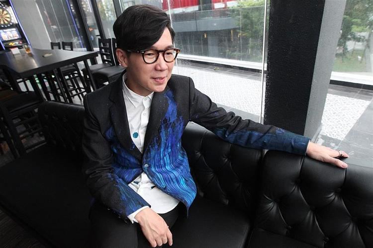 Victor Wong (singer) Victor Wong shares stories of Adulthood Star2com