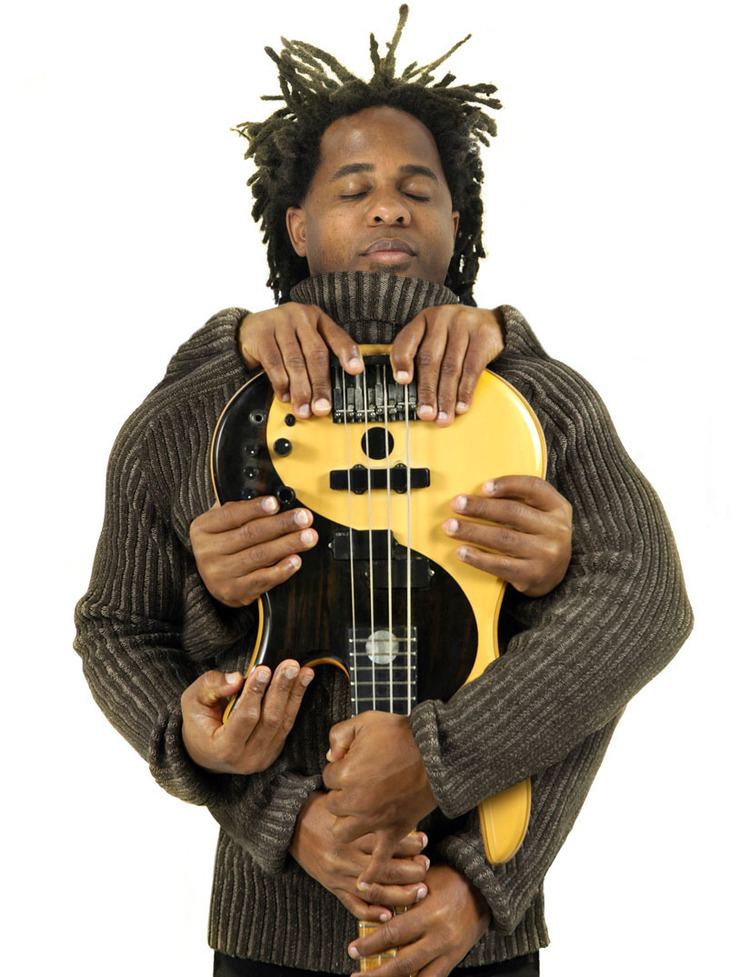 Victor Wooten Victor Lemonte Wooten is an American bass player composer author