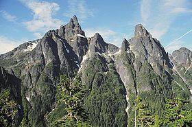 Victoria Peak (British Columbia) httpsuploadwikimediaorgwikipediacommonsthu