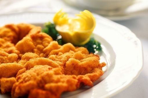 Viennese cuisine httpswwwwieninfomediaimageswienerschnitze