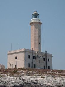 Vieste Lighthouse httpsuploadwikimediaorgwikipediacommonsthu