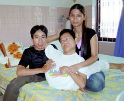 Separated Vietnamese conjoined twin dies | The Japan Times