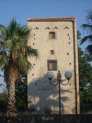 Vignazza Tower httpsuploadwikimediaorgwikipediacommonsthu