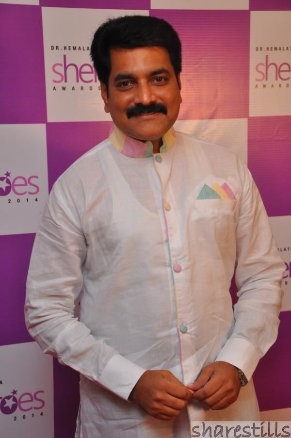 Vijay Adhiraj TV Actor Vijay Adhiraj Dr Hemalatha Sheroes Award 2014