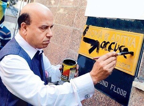 Vijay Jolly Vijay Jolly says color of paint may have been wrong not