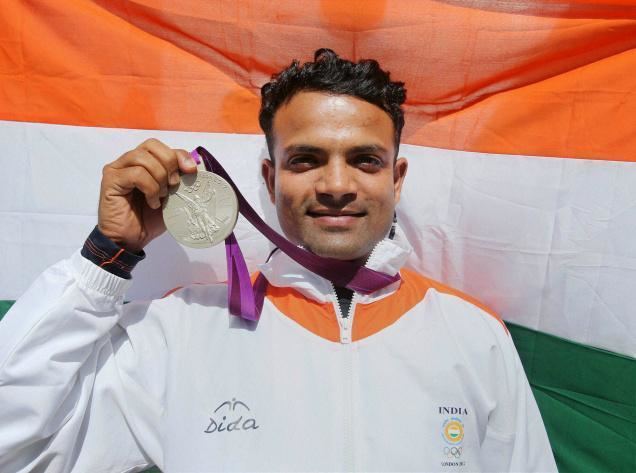 Vijay Kumar (sport shooter) Olympics Vijay Kumar wins silver to give India second